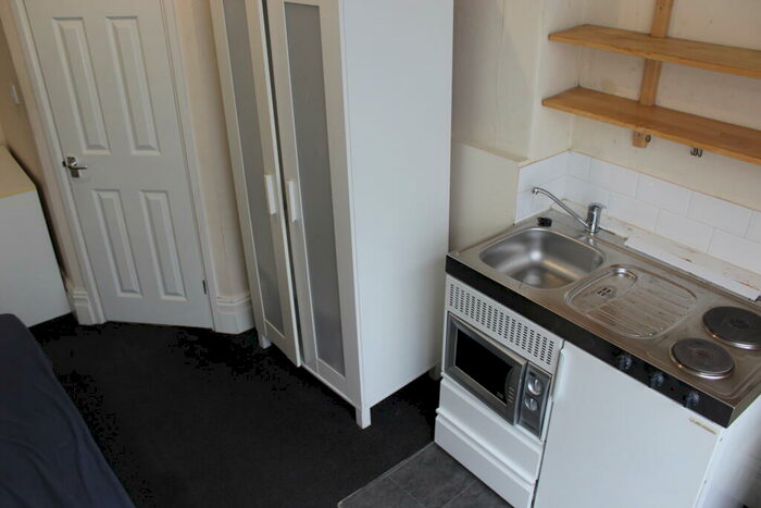 1 Bedroom Terraced House To Rent In Woodend Road, Erdington, B24