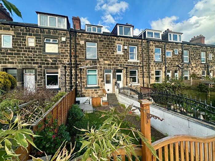 3 Bedroom Terraced House For Sale In North Street, Otley, West Yorkshire, LS21