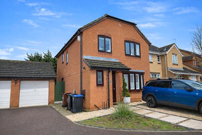 4 Bedroom Detached House For Sale In Excelsior Gardens, Northampton, NN5