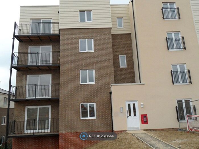 2 Bedroom Flat To Rent In Great Mead, Yeovil, BA21