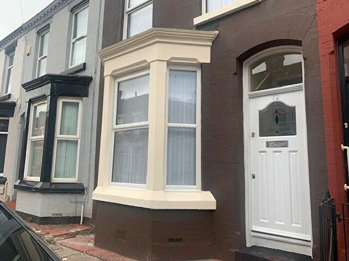 3 Bedroom House To Rent In Romer Road, L6