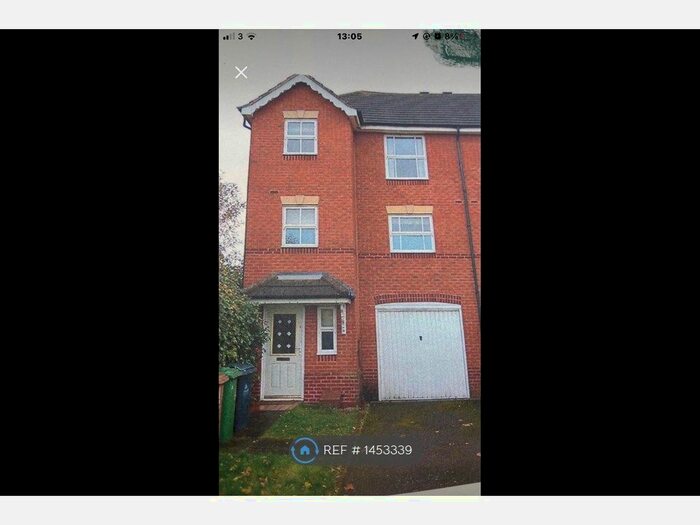 3 Bedroom Semi-Detached House To Rent In Westfield Drive, Walsall, WS9