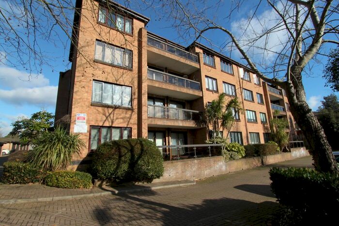 1 Bedroom Flat To Rent In Widmore Road, Bromley, Kent BR1