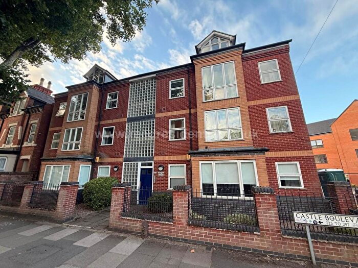 4 Bedroom Flat For Sale In Castle Boulevard, Lenton, Nottingham, NG7