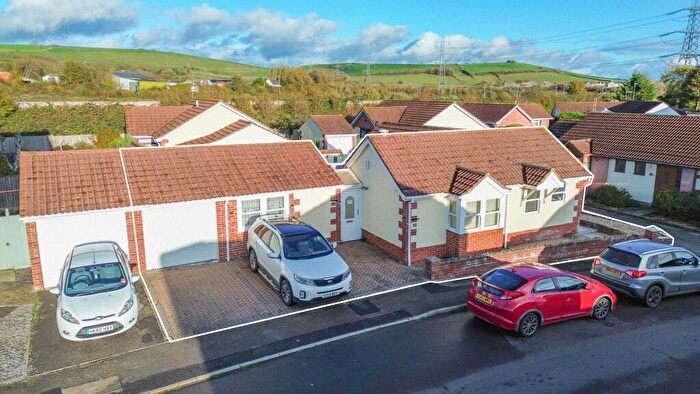 3 Bedroom Bungalow For Sale In Nightingale Drive, Weymouth, DT3