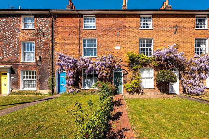 4 Bedroom House For Sale In London Road, High Wycombe, HP11