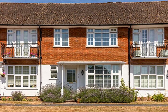 3 Bedroom Terraced House For Sale In The Crescent, Pendleton Road, RH1