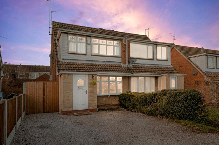 3 Bedroom Semi-Detached House For Sale In Ridgeway, Clowne, Chesterfield, Derbyshire, S43