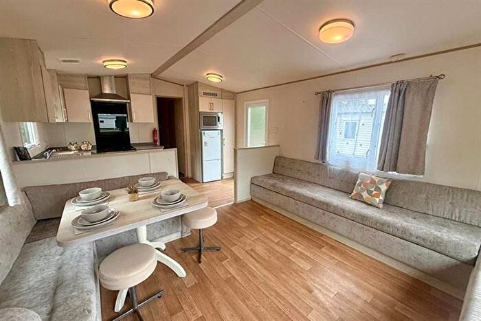 3 Bedroom Park Home For Sale In Craigielands Park, Beattock, Moffat, DG10