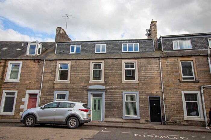 3 Bedroom Flat For Sale In Princes Street, Hawick, TD9