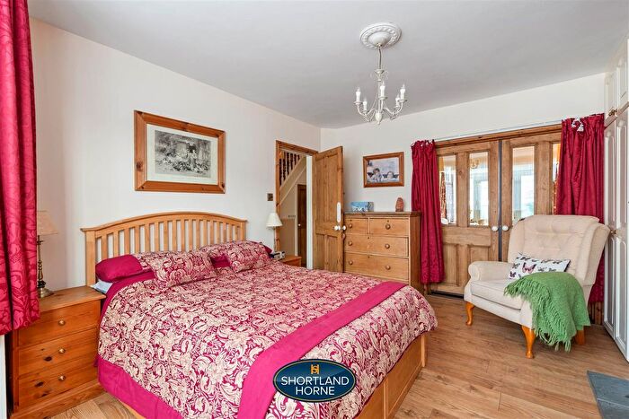 3 Bedroom End Of Terrace House For Sale In Grenville Avenue, Coventry, CV2