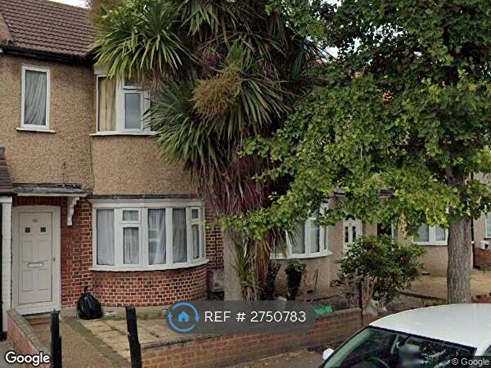 2 Bedroom Terraced House To Rent In Ashburton Road, Ruislip Manor, HA4