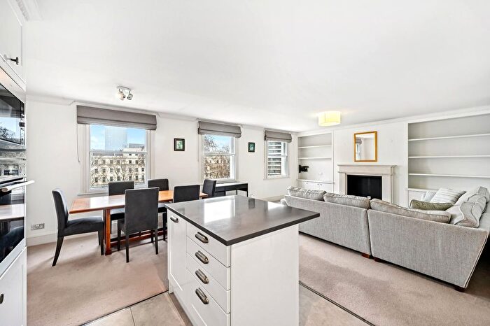 2 Bedroom Flat For Sale In Ashgrove House, Lindsay Square, SW1V