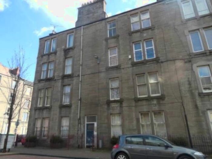 2 Bedroom Flat To Rent In Park Avenue, Dundee DD4