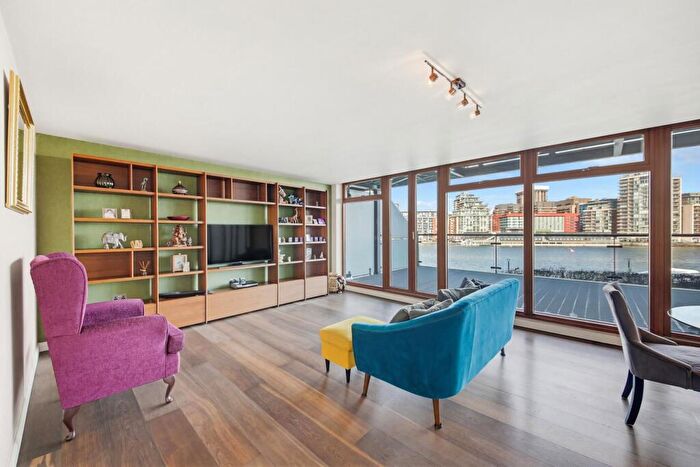 2 Bedroom Flat For Sale In Western Beach Apartments, Hanover Avenue, E16