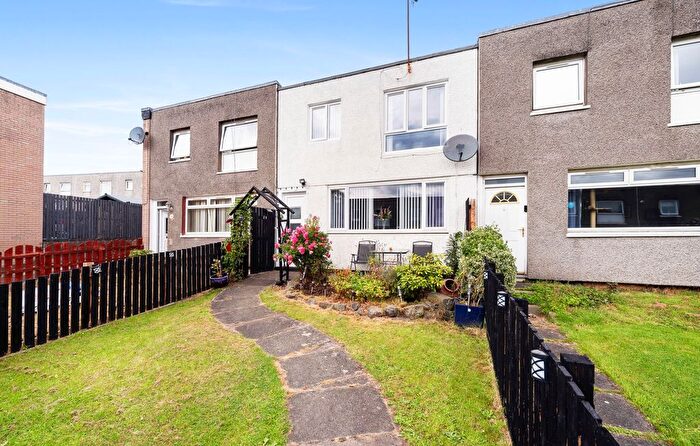 3 Bedroom Terraced House For Sale In Carledubs Crescent, Uphall, EH52