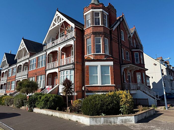 2 Bedroom Flat To Rent In Flat Rosebury Court, Sea Road, Felixstowe, IP11