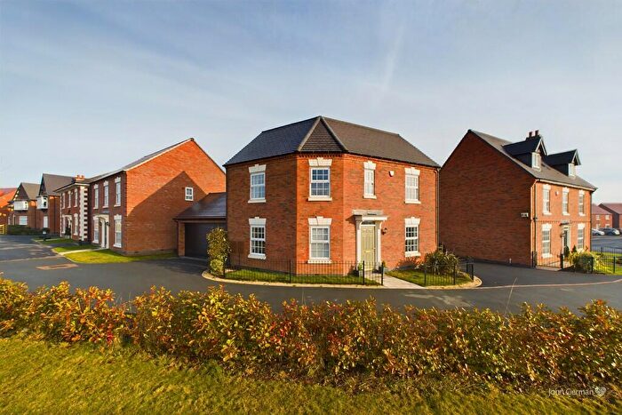 3 Bedroom Detached House For Sale In Arkall Avenue, Arkall Green, B79