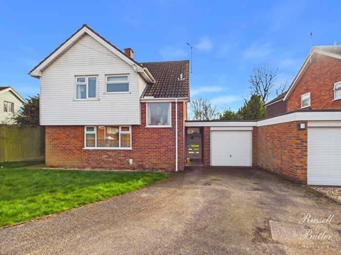 3 Bedroom Detached House For Sale In Chequers End, Winslow, Buckingham, Buckinghamshire, MK18
