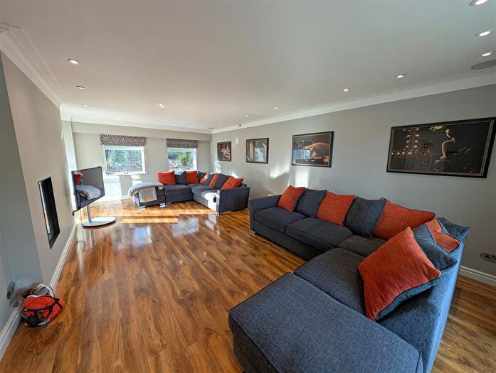 4 Bedroom Bungalow For Sale In Peareth Hall Road, Washington, NE37