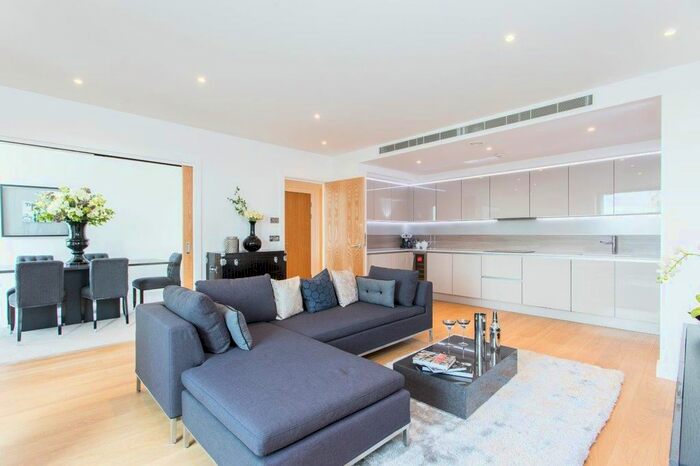 3 Bedroom Flat To Rent In Holland Park Avenue, London, W11