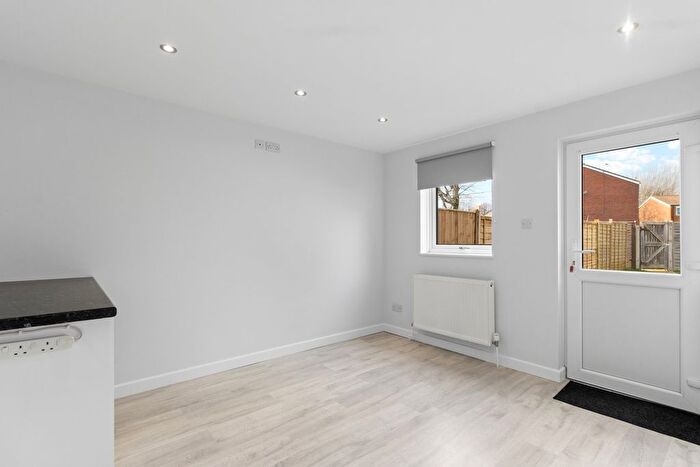 3 Bedroom Terraced House For Sale In Croxden Way, Eastbourne, BN22