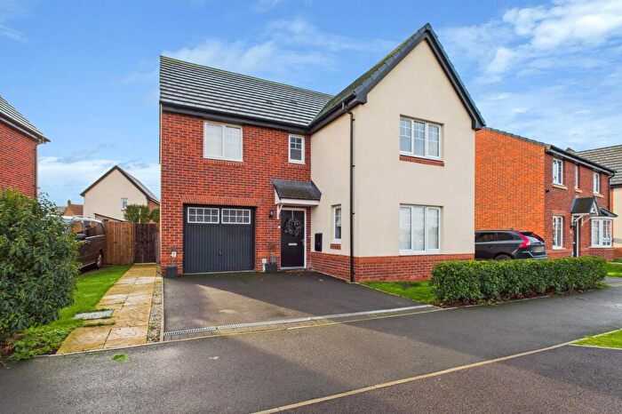 4 Bedroom Detached House For Sale In Roman Crescent, Chester, CH4