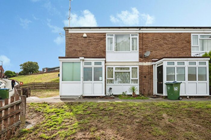 1 Bedroom Maisonette For Sale In Beaconview Road, West Bromwich, B71