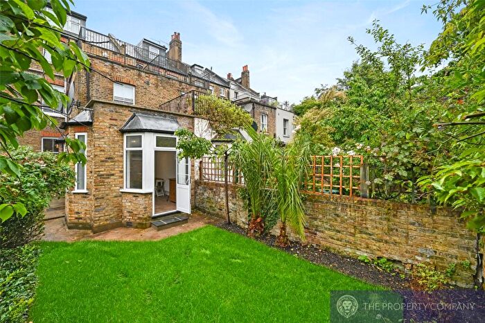 3 Bedroom Apartment To Rent In Rona Road, London, NW3