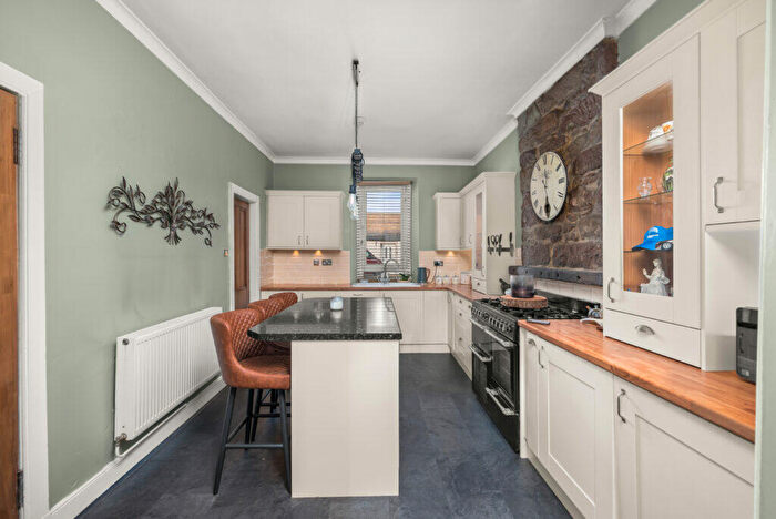3 Bedroom Terraced House For Sale In Kinloch Street, DD7