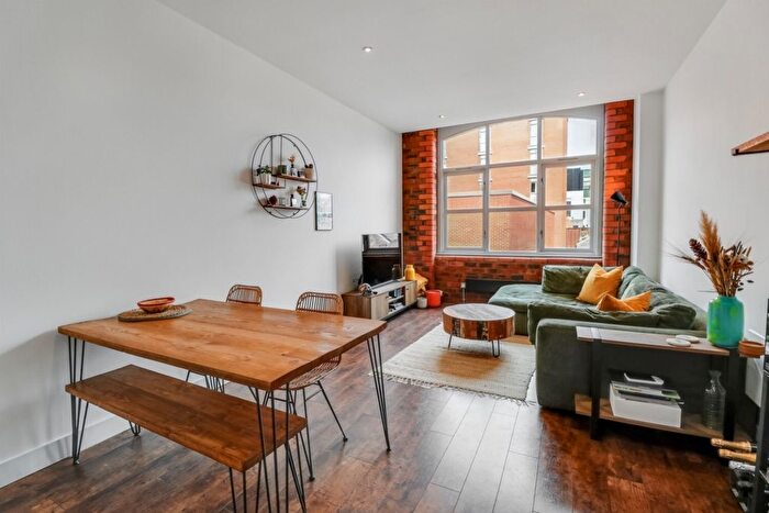 2 Bedroom Flat For Sale In Paragon Mill, Ancoats, Manchester, M4