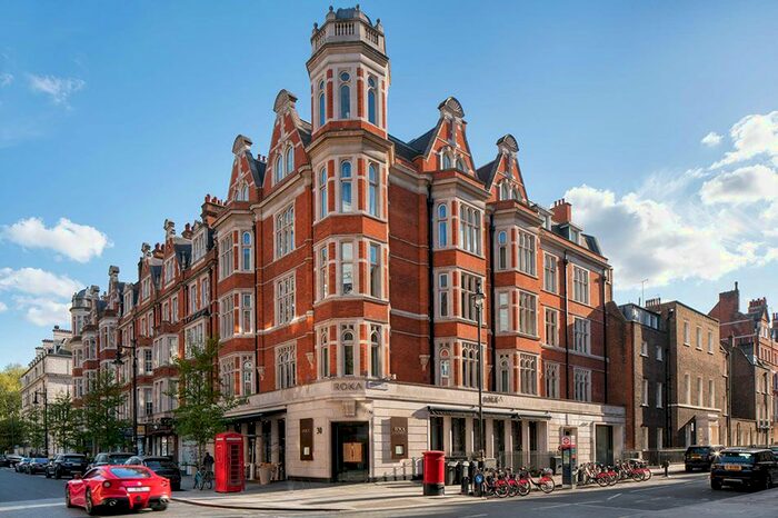 2 Bedroom Flat To Rent In Green Street, London, W1K