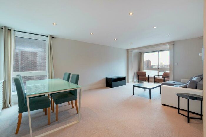 2 Bedroom Flat To Rent In Valiant House, Vicarage Crescent, , London, SW11