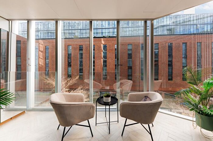 1 Bedroom Apartment For Sale In L-, Circus Road West, Battersea, SW11