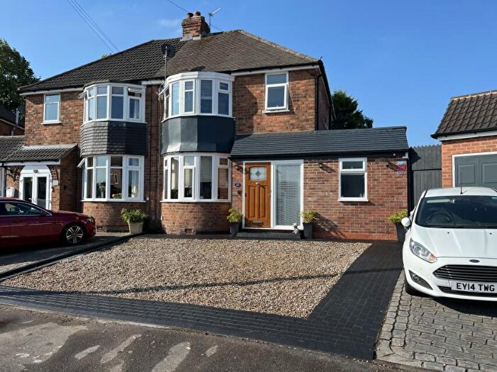 3 Bedroom Semi-Detached House For Sale In Springfield Crescent, Solihull, B92