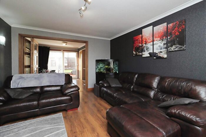 3 Bedroom End Of Terrace House For Sale In Beath View, Dunfermline, Fife, KY11