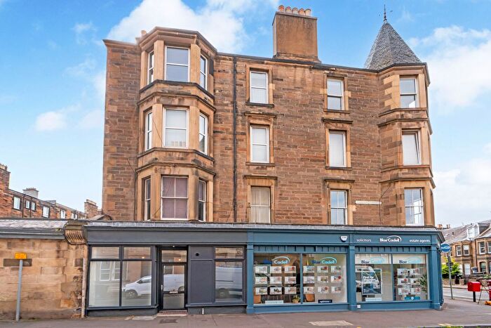 2 Bedroom Flat For Sale In Harrison Gardens, Shandon, Edinburgh, EH11