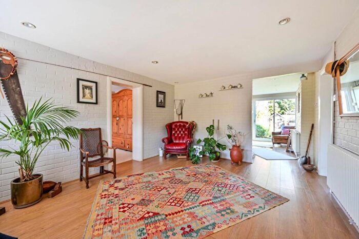 4 Bedroom Detached House For Sale In Green Lane, Ockham, Woking, GU23