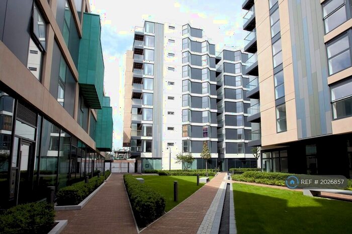 2 Bedroom Flat To Rent In Dance Square, London, EC1V