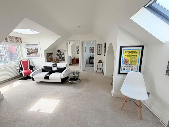 2 Bedroom Apartment For Sale In Mortimer Street, Herne Bay, CT6