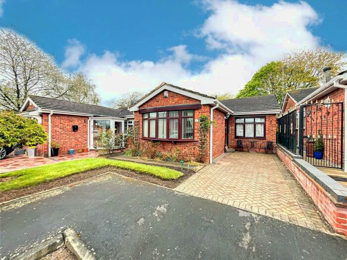 3 Bedroom Bungalow To Rent In Chestnut Close, Kingsbury, Tamworth, Warwickshire, B78