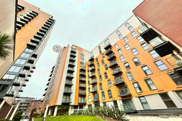 1 Bedroom Apartment To Rent In Skyline Central, Goulden Street, M4