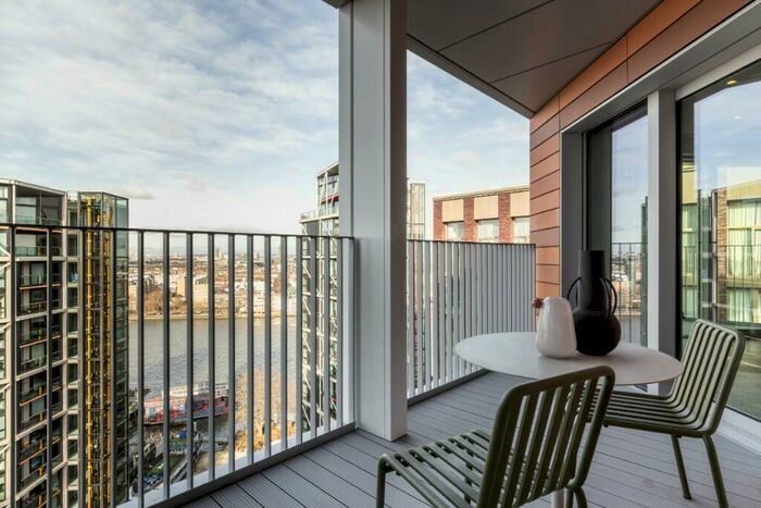 3 Bedroom Apartment To Rent In Nine Elms Lane, London, SW11