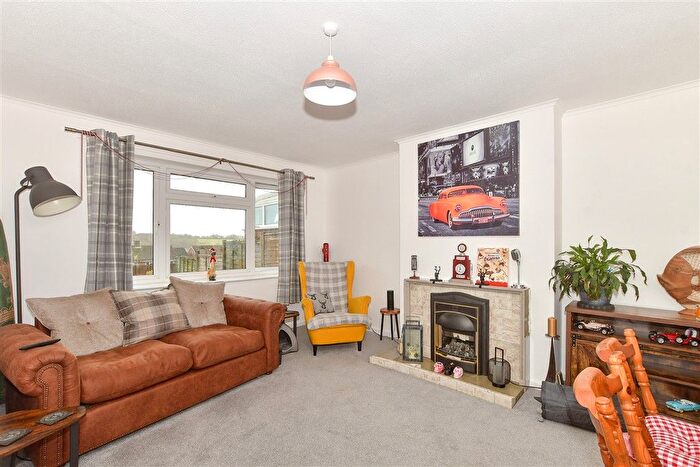 2 Bedroom Semi Detached Bungalow For Sale In Piltdown Rise, Uckfield, East Sussex, TN22