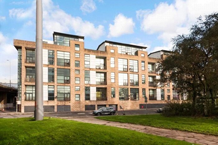 3 Bedroom Flat For Sale In Carnoustie Street, Glasgow, Glasgow City, G5