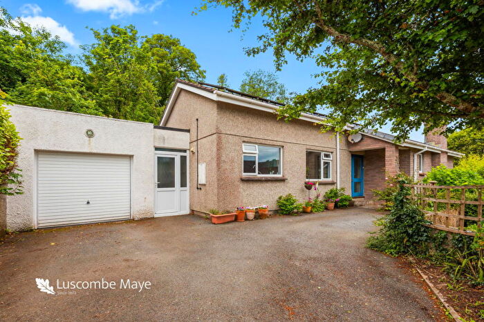 3 Bedroom Detached Bungalow For Sale In Orchard Close, Yealmpton, PL8