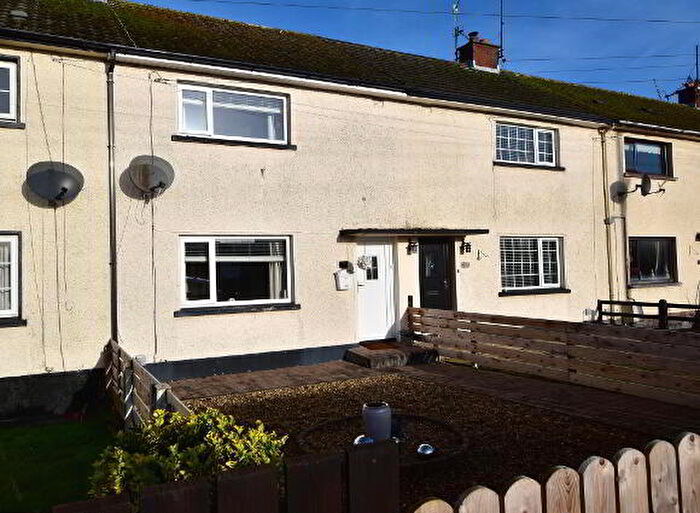 3 Bedroom Mid Terraced House For Sale In Clarendon Park, Magheralin, BT67