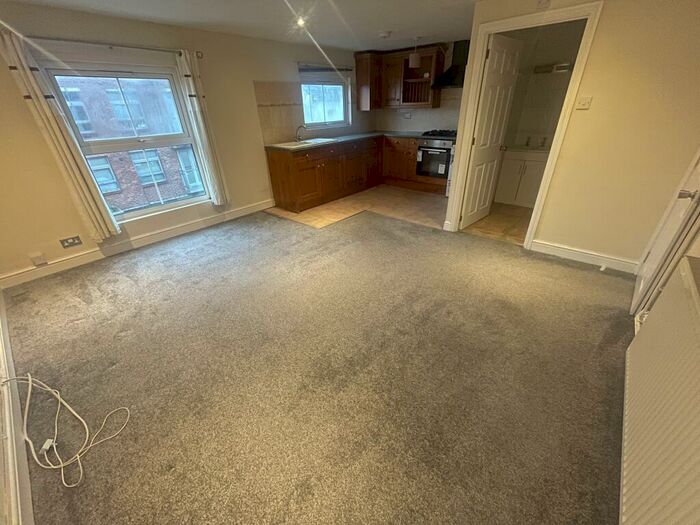 3 Bedroom Duplex To Rent In Hazelwood Road, Northampton, NN1