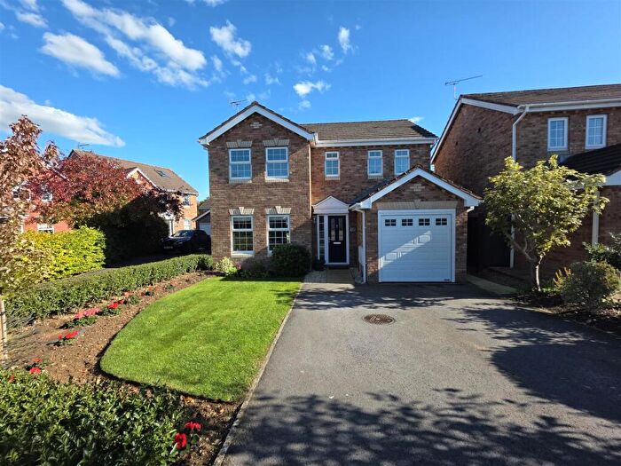 4 Bedroom Detached House For Sale In Celandine Way, Chippenham, SN14