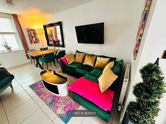 2 Bedroom End Of Terrace House To Rent In Brighton, Brighton, BN1